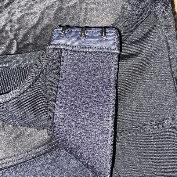 Yvette Sports Bra - Picture 8 of 10